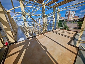 Итоговый вид системы гидроизоляции под асфальт со слоем просыпки ДенсТоп Филлер КР