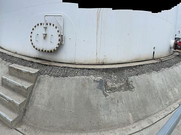 Дефекты бетонной обваловки