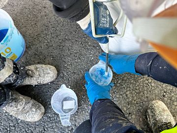 Добавление загустителя Манопокс Тикс в клей Манопокс 372 в определенной пропорции