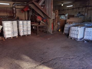 Складирование материалов в тёплом складе