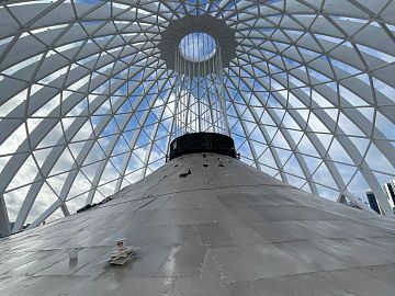 Купол цирка, подготовленный к монтажу гидроизоляционной системы ДенсТоп МС 351 с межслойным армированием полотном Армошел ГТ 100