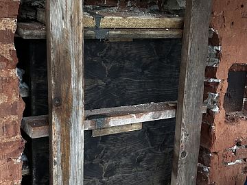 Устройство опалубки дефектов и армопояса