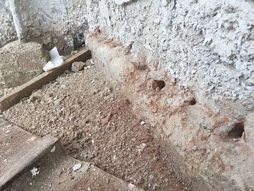 Шпуры с шагом 120 мм.