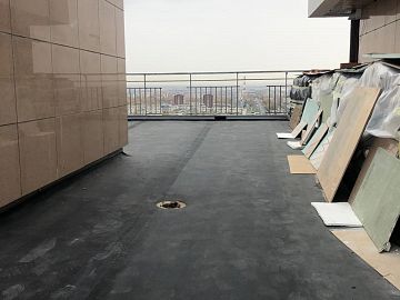 ЭПДМ мембрана Преласти СТ, уложенная на основную часть террасы