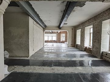 Усиление полов в правом крыле здания