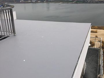 ДенсТоп ПУ 325 Аква, нанесенный на плиты ЦСП