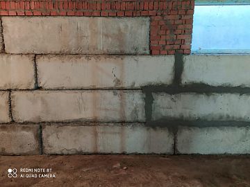 В процессе чеканки швов рем.составом Стармекс РМ3