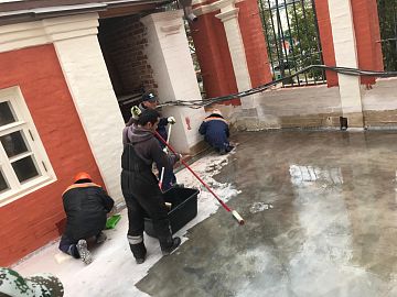 ДенсТоп ЭП 106 - двухкомпонентный прозрачный состав на эпоксидной основе, специально разработанный для применения в системах покрытий ДенсТоп с целью повышения адгезии покрытия, снижения пористости основания и устранения дефектов.