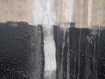 Очистка трещины от битума