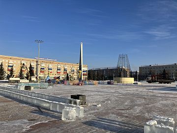 Стела "Город трудовой доблести" готовится к празднованию нового года 2024