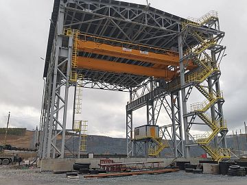 Надземная часть комплекса по измельчению минерального сырья