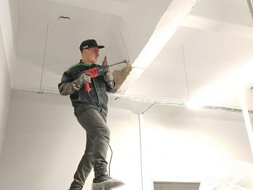 Демонтаж штукатурного слоя