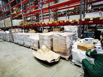 Приёмка материалов на центральном распределительном складе в г. Перми