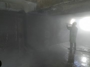 Гидроструйная очистка бетонных поверхностей