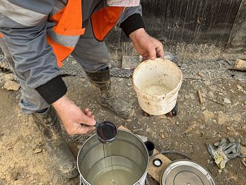 Смешение компонентов Манопокс 352