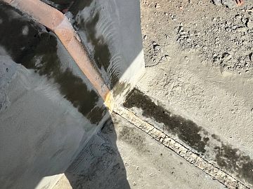 Обезжиривание шва перед нанесением Манопокс 331 и Манодил Про