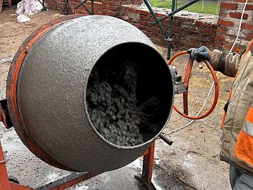 Замес раствора Стармекс ФМ7 с заполнителем щебень отсев 5-10