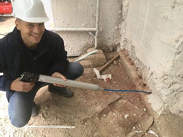 Инъектирование Маноксан 151 Крем после продувки шпуров.