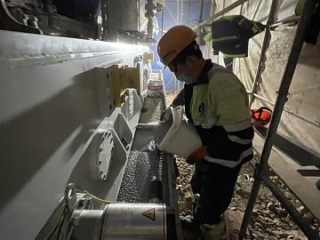 Заливка состава Стармекс ФМ 100 под компрессор