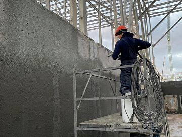 Механическое нанесение состава на вертикальную поверхность