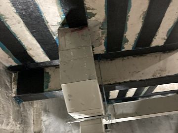 Нанесение Армошел КВ 900 на основание.