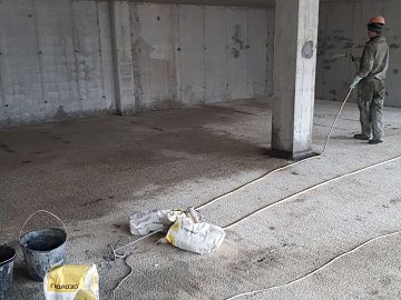 Увлажнение основания перед нанесением гидроизоляции