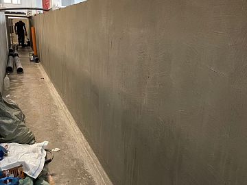 Стена водоема, обработанная Стармекс Сил флекс